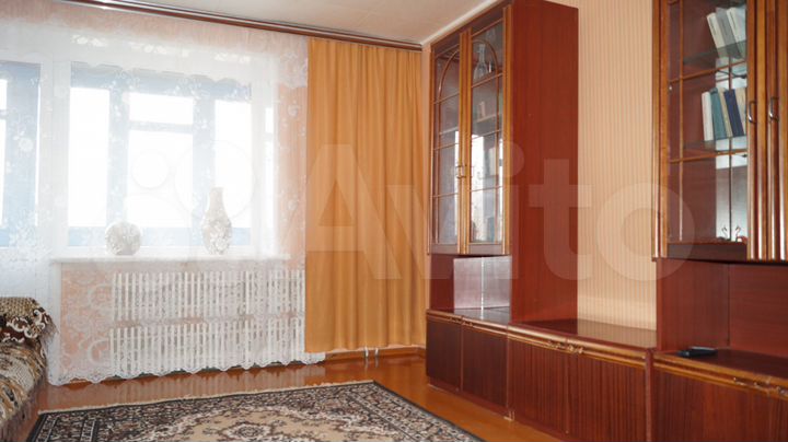2-к. квартира, 52 м², 4/9 эт.