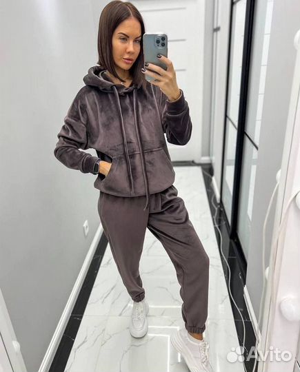 Спортивный костюм (королевский бархат )