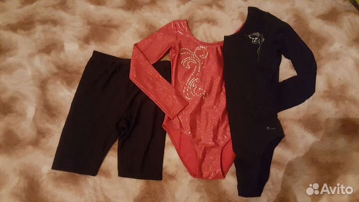 Купальник и шорты для гимнастики