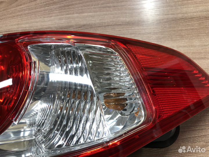 Фонарь задний правый Honda Accord 8 CU 2008-2012