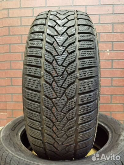 Uniroyal WinterExpert 225/45 R17 94V