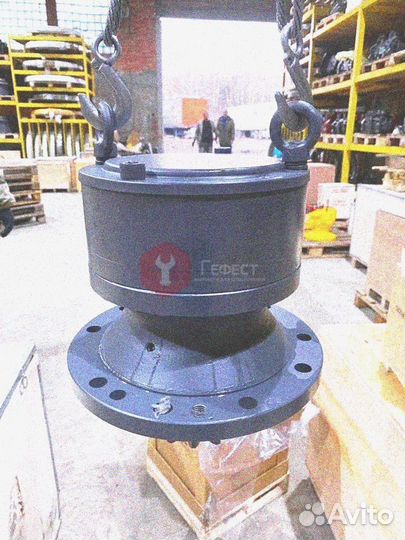 Редуктор поворота Hitachi ZX240LC-3G 9243323