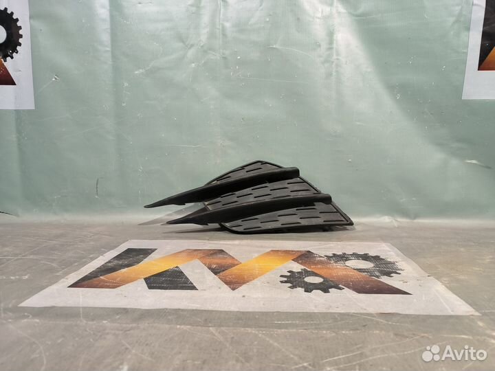 Mercedes W177 AMG Решетка В бампер левая 29842