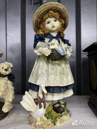 Статуэтка кукла