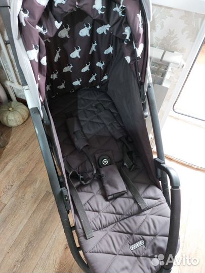 Прогулочная коляска