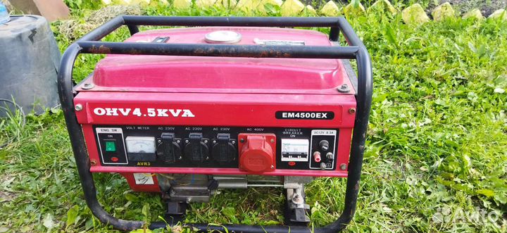 Бензиновый генератор