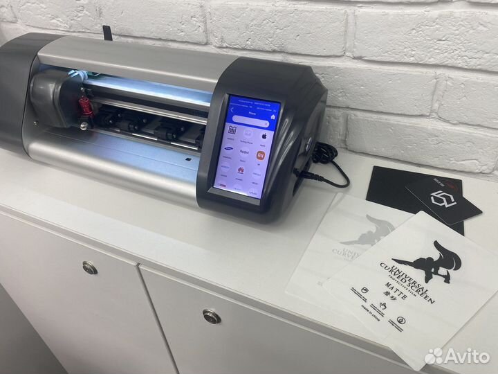 Гидрогелевая Пленка вместе с наклейкой