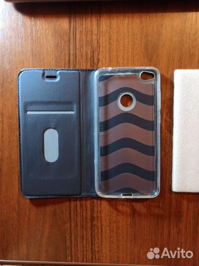 Чехол на Huawei p8 lite новый