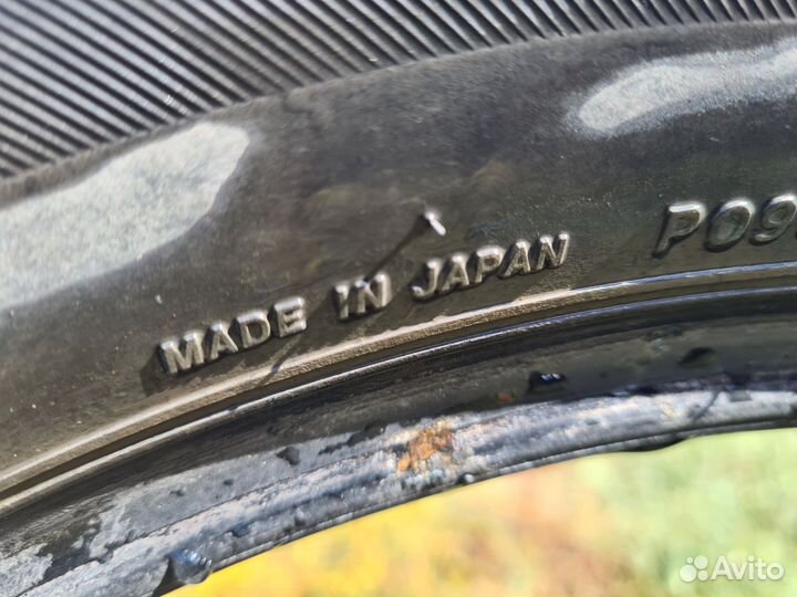 Bridgestone Ice Cruiser 7000 215/60 R16