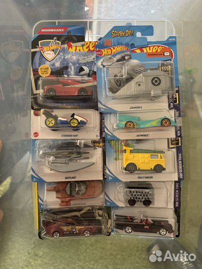 Hot wheels машинки