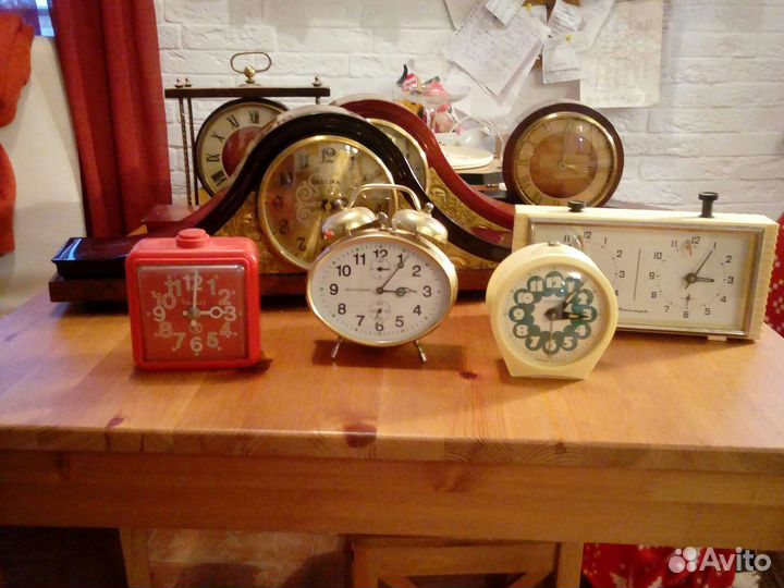 Часы,будильники СССР