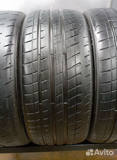Bridgestone Potenza S007 245/35 R20 и 275/30 R20 99W