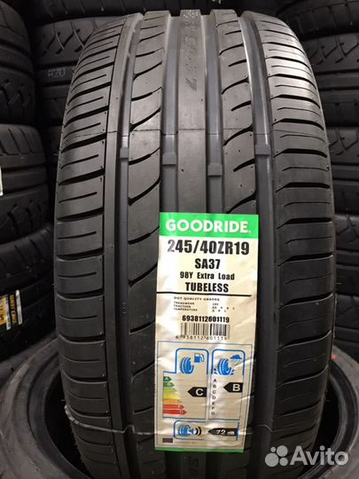 Goodride SA 37 245/40 R19 98Y