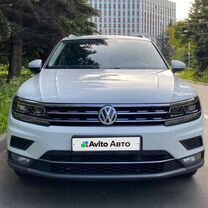 Volkswagen Tiguan 2.0 AMT, 2017, 108 000 км, с пробегом, цена 2 595 000 руб.