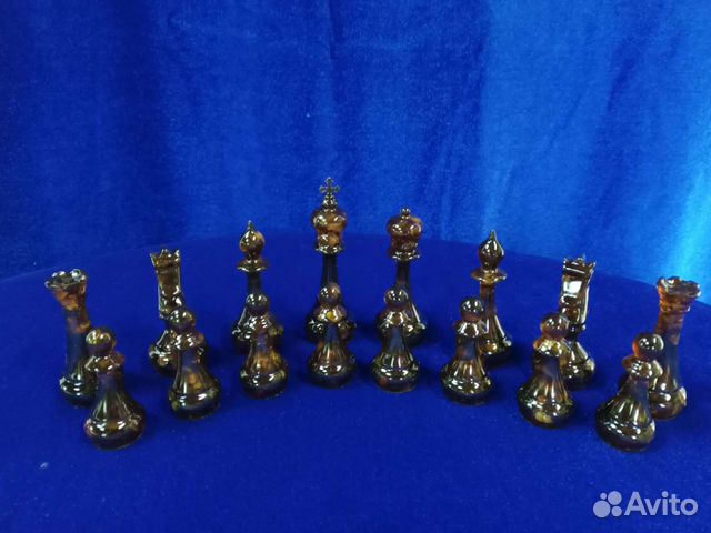 Шахматные фигуры янтарные объявление продам
