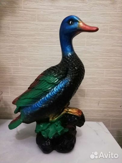 Утка гипсовая