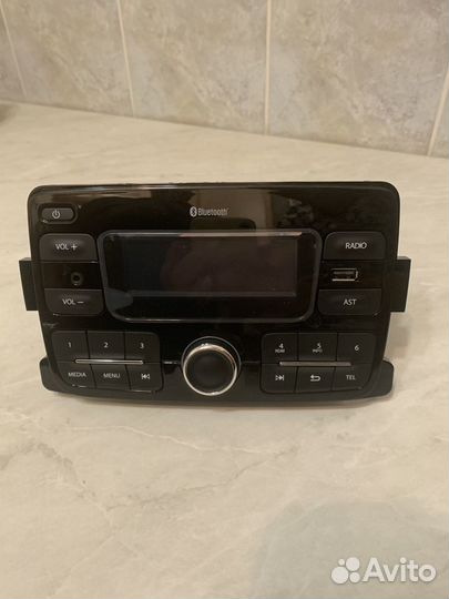 Автомагнитола renault humax harn 1005 RV3D-R3010E