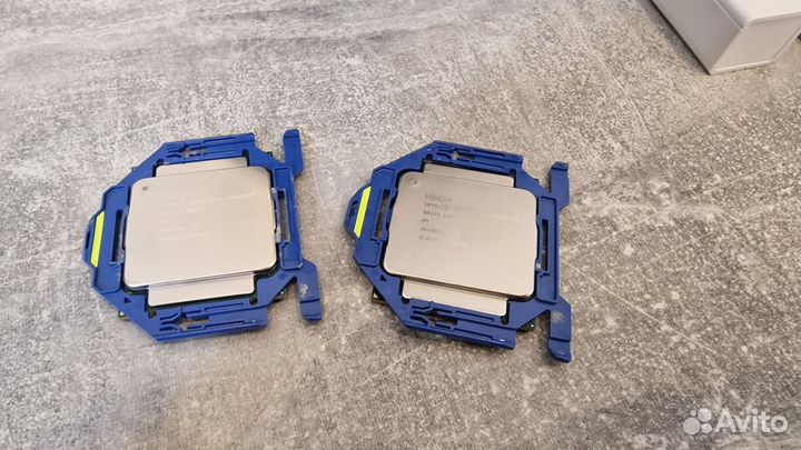 Серверный процессор Intel Xeon E5-2650Lv3 (2011-3)