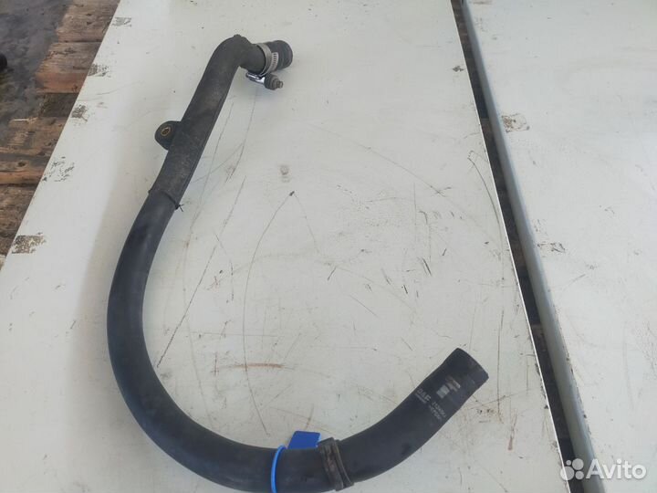 Патрубок отопителя (Выход) / XF105