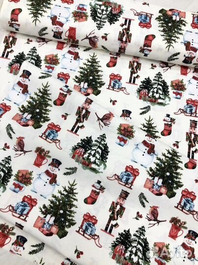 Скатерть новогодняя водооталкивающая