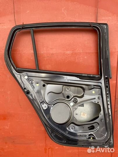 Дверь задняя левая Vw Golf 5 BKC 2004