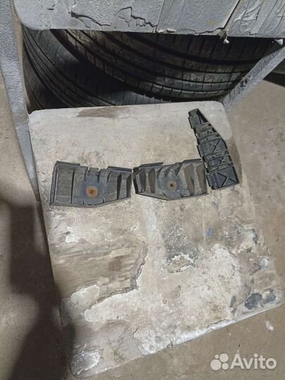 Кронштейн заднего бампера Toyota Corolla 120 Sedan