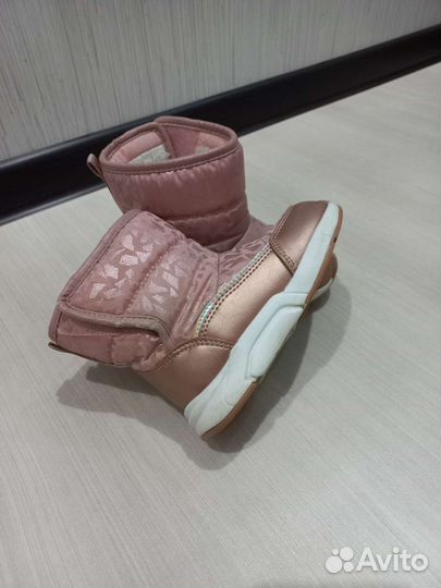 Сапожки для девочки зима