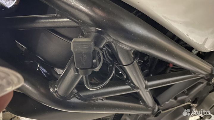 Ducati Monster 696, 2010, ABS