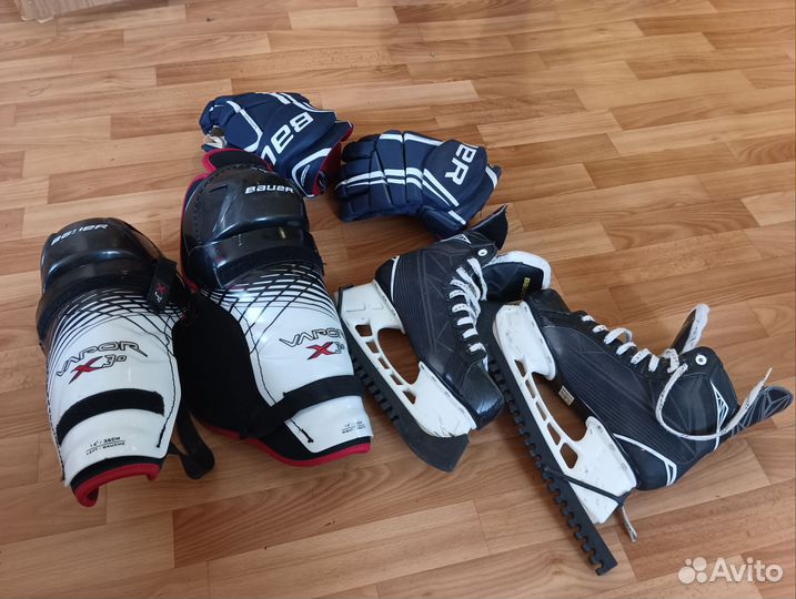 Коньки, краги, защита хоккейные