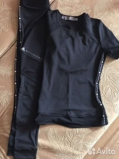 Костюм женский для тренажерного зала