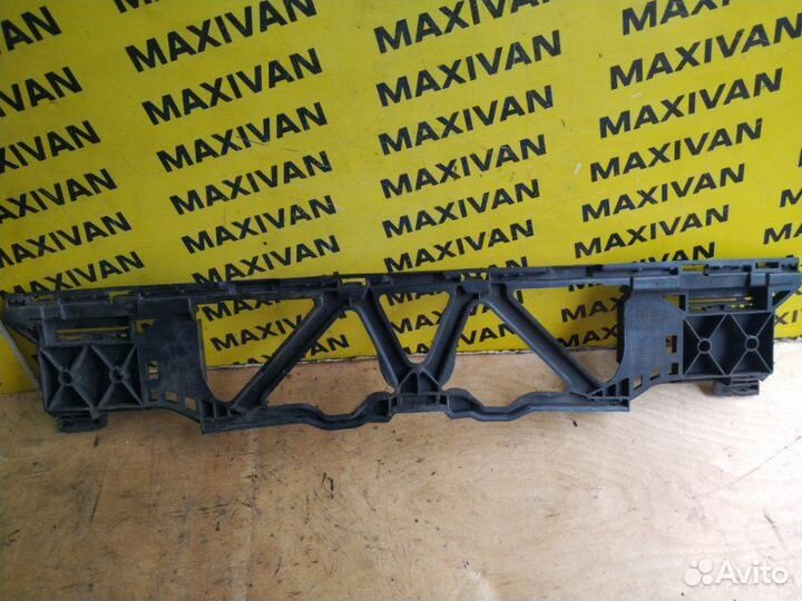 Кронштейн бампера Mercedes E-Class W212 2.2 OM651