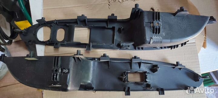 Накладка блока стеклоподъёмника Hyundai i30