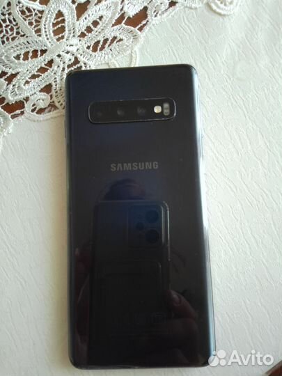 Samsung Galaxy S10, 8/128 ГБ