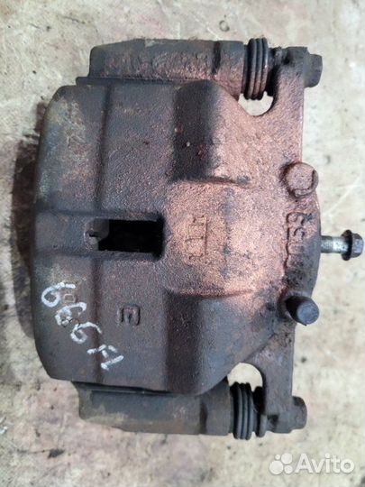 Суппорт Nissan Qashqai J10 HR16 2011