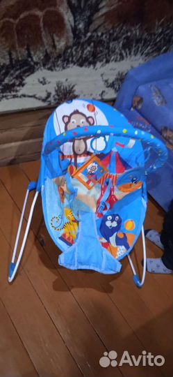 Шезлонг детский