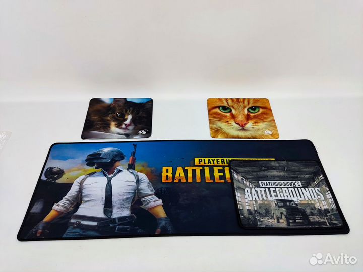 Коврик с котиками и играми для компьютера