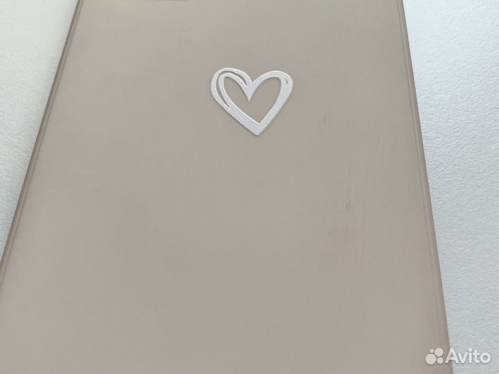 Чехол на iPhone 11