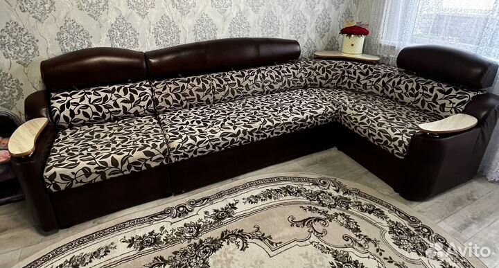 Угловой диван
