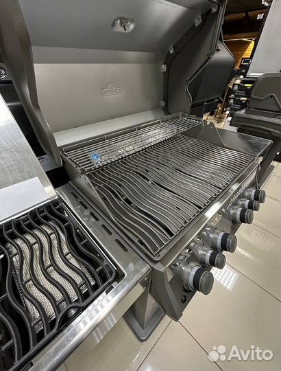 Газовый гриль Napoleon Rogue 525 SE