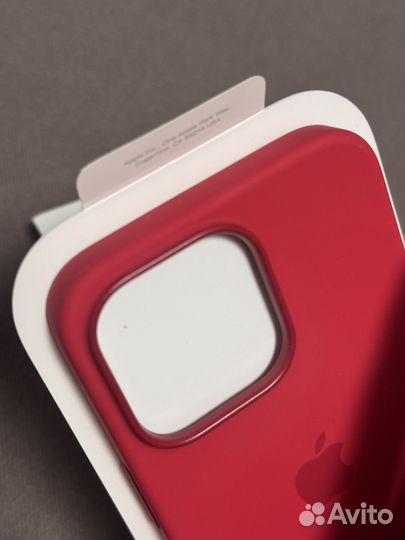 Чехол Apple iPhone 13 Pro Silicone Red оригинал