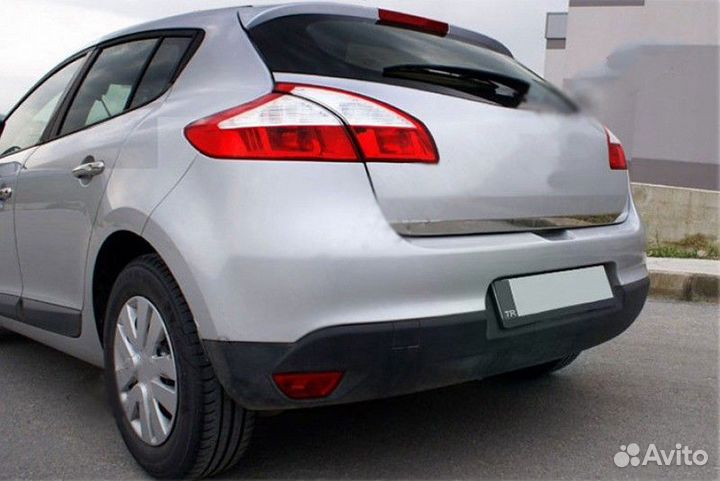 Накладка на крышку багажника Renault Megane