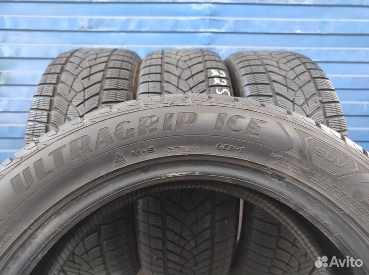 Goodyear UltraGrip Ice 225/55 R18 102T