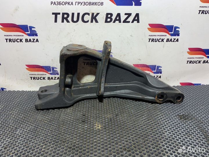 9403171701 Кронштейн кабины правый