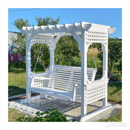 Деревянные качели с подвесным диваном