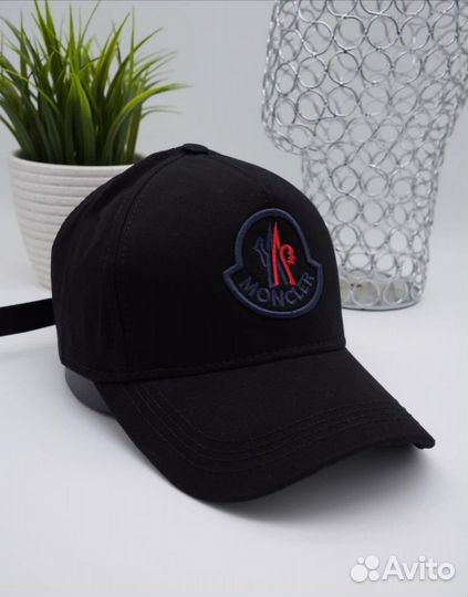 Кепка moncler