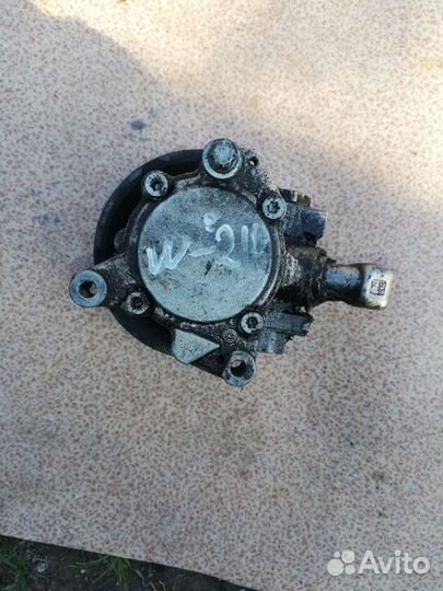 Насос гур Мерседес W210