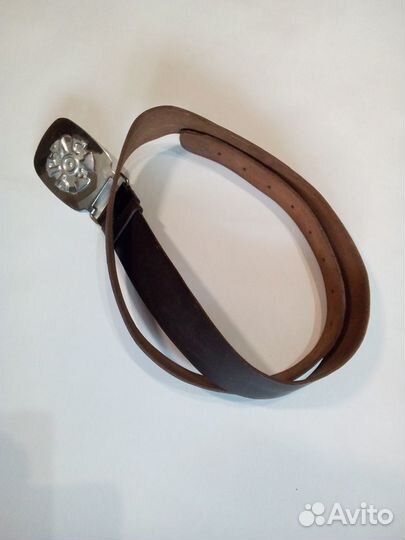 Широкий кожаный ремень 