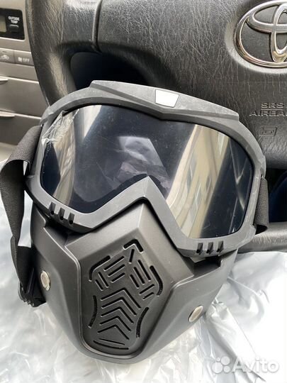 Горнолыжные очки