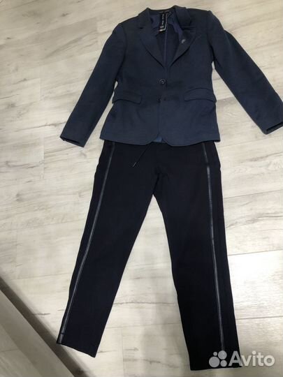 Пиджак школьный и брюки размер 158