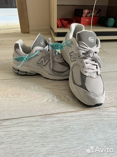 Кроссовки new balance 2002r